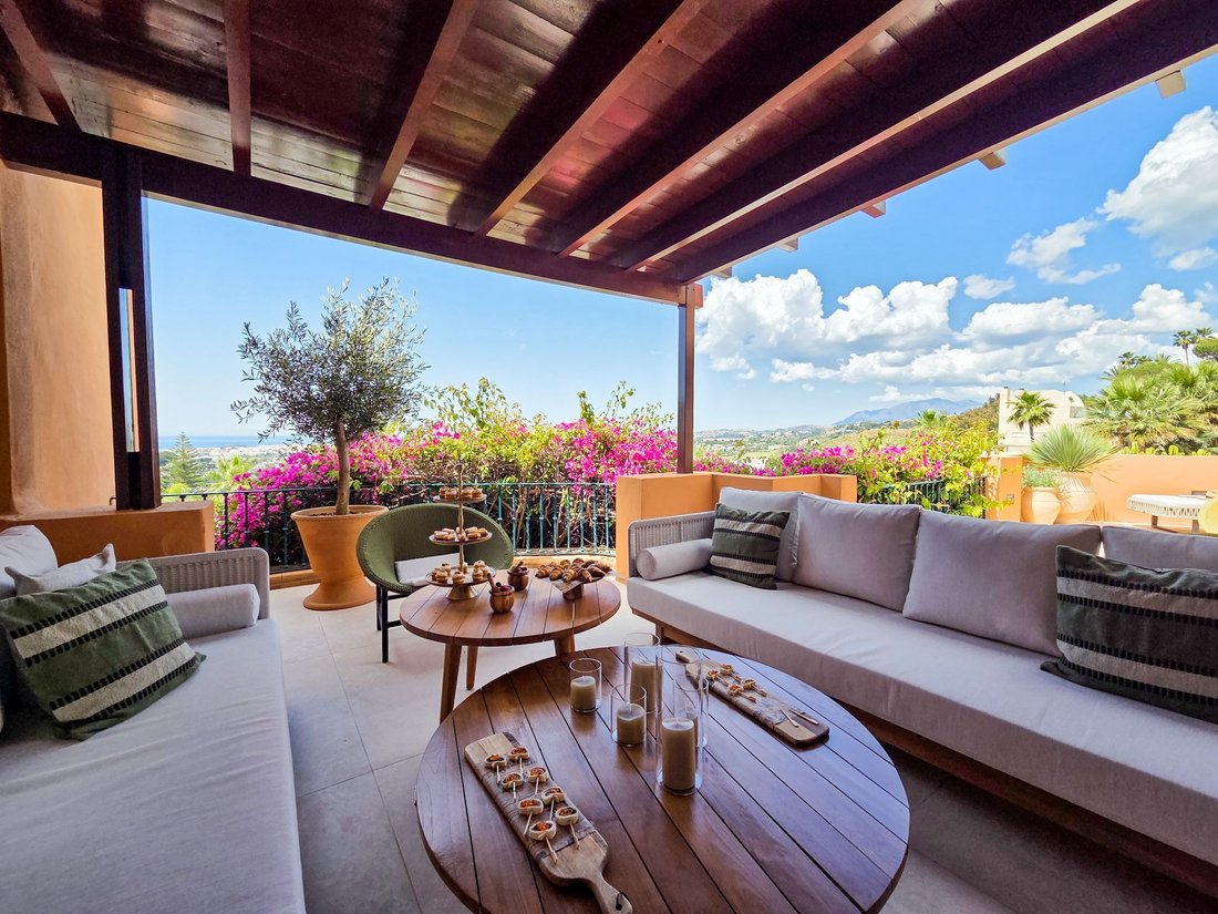 Apartment in Puerto Banus, Marbella, Spain 5 - 17921877
