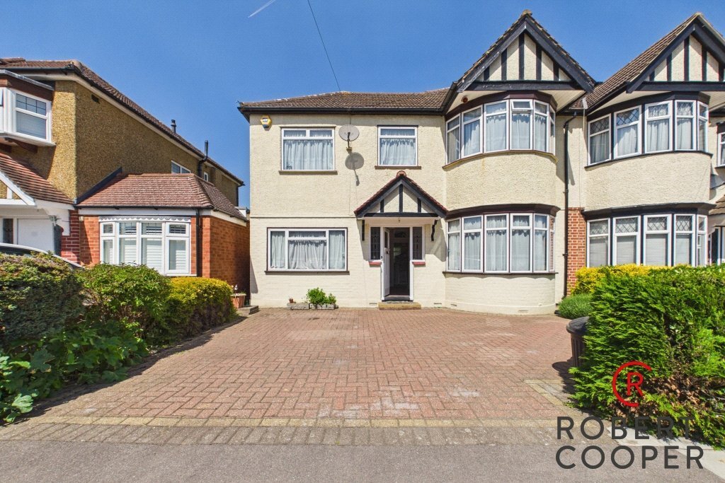 House in Ruislip Gardens, Hillingdon, England 1 - 17916327