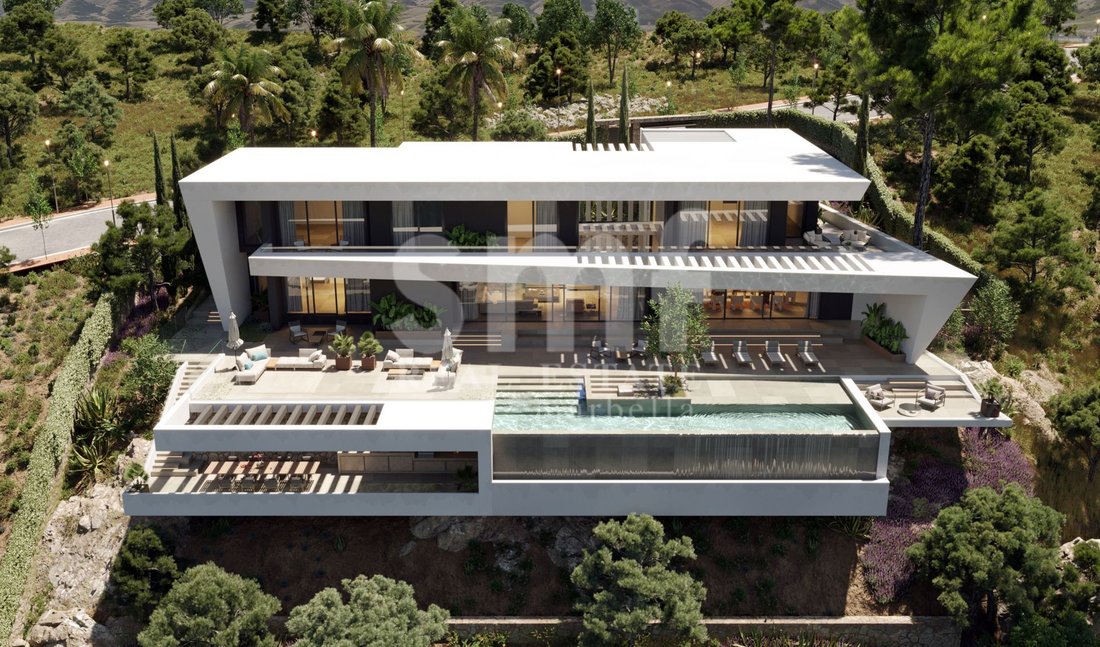 Villa in Estepona, Andalusia, Spain 1 - 17920395