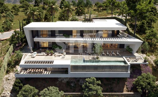 Villa in Estepona, Andalusia, Spain 1