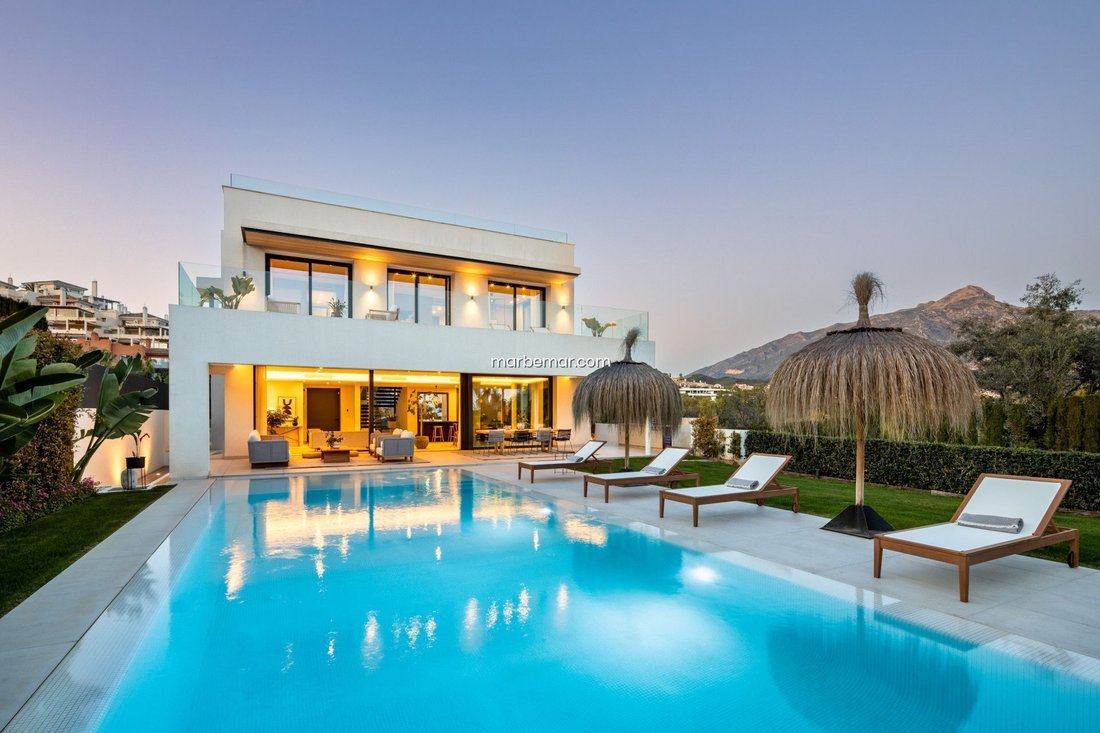 Villa in Nueva Andalucia, Marbella, Spain 1 - 17920387