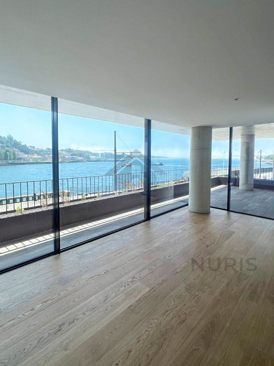 Apartment in Lordelo do Ouro e Massarelos, Porto District, Portugal 4 - 17918679