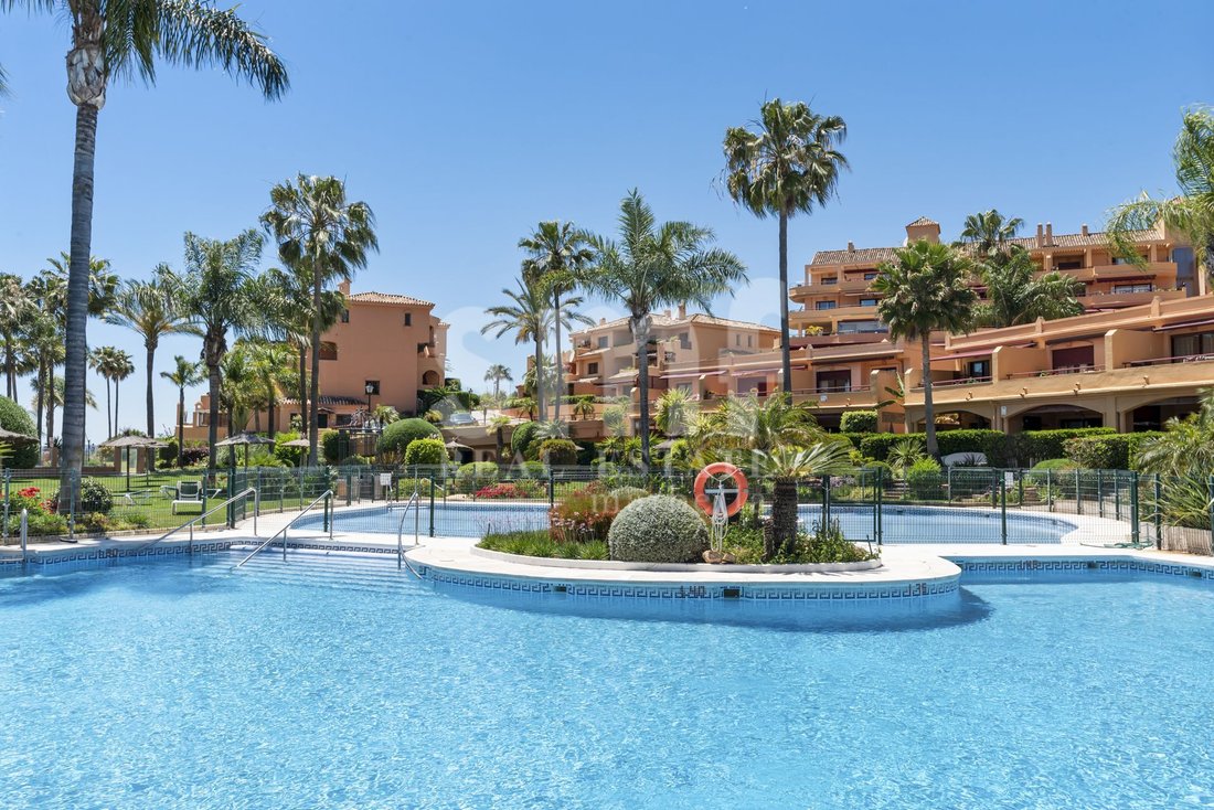 Apartment in Estepona, Andalusia, Spain 1 - 17921238