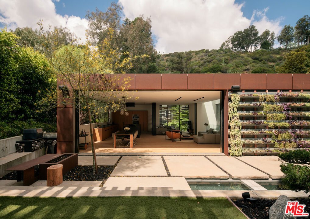 House in Los Angeles, California, United States 3 - 17920619