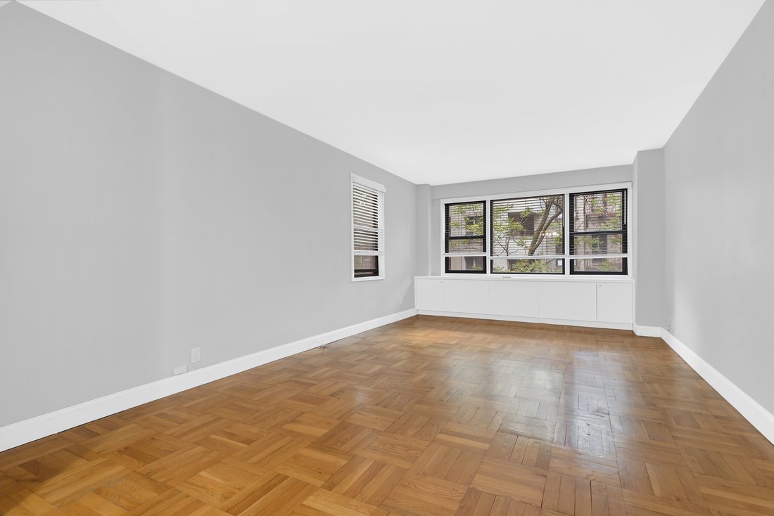 Co Op in New York, New York, United States 4 - 17917949