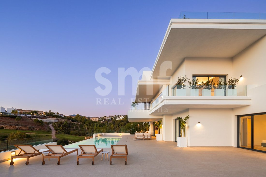 Villa in Estepona, Andalusia, Spain 1 - 17920349