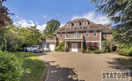House in Winchmore Hill, Enfield, England 1