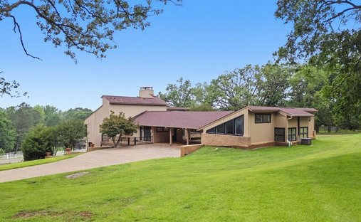 House in Whitehouse, Texas, United States 1