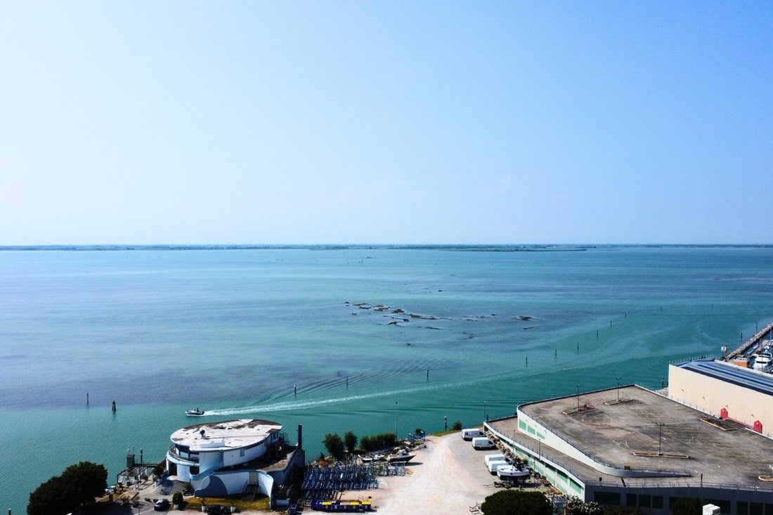 Apartamento en Lignano Sabbiadoro, Friuli-Venecia Julia, Italia 1 - 17916531