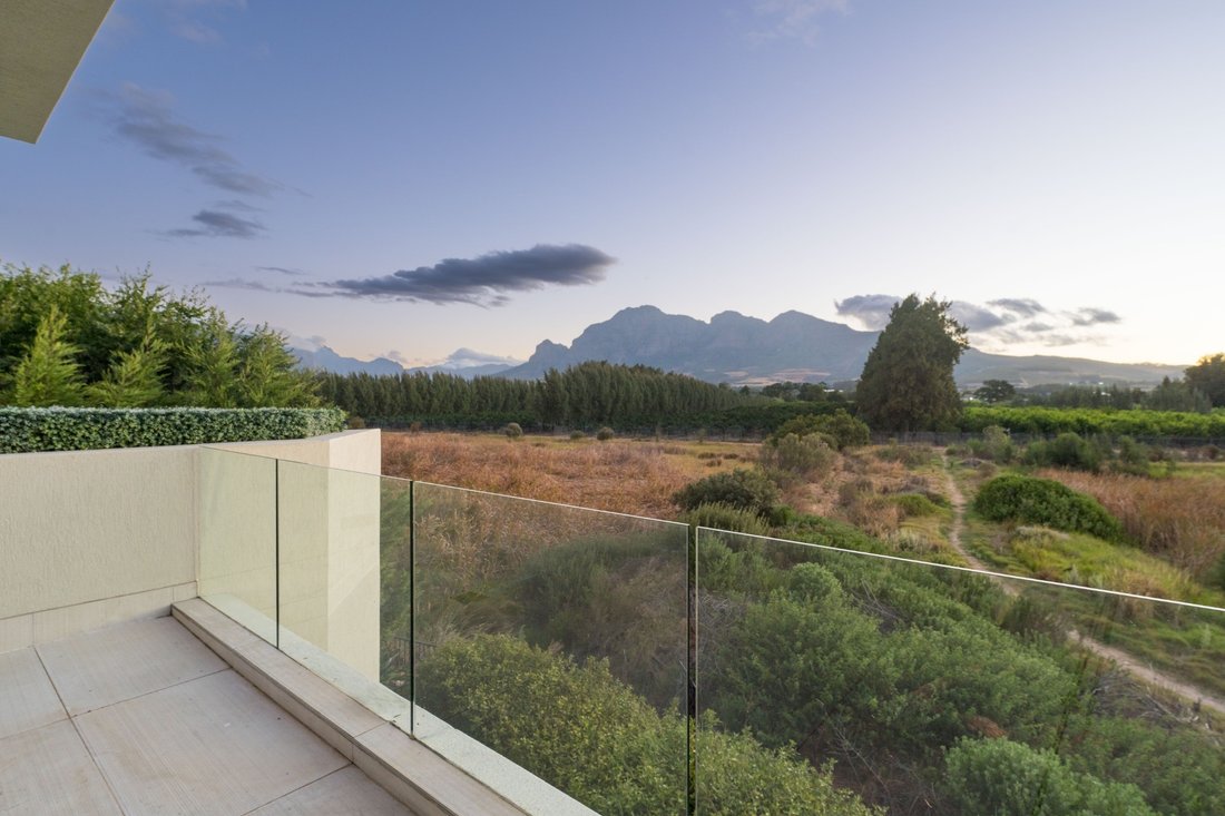 House in Paarl, Western Cape, South Africa 4 - 17314439