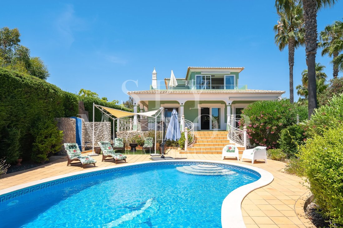 Villa in Carvoeiro, Algarve, Portugal 1 - 17918763