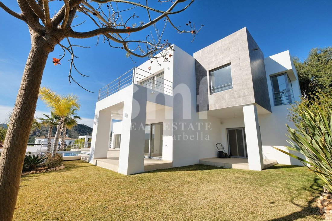 Villa in Benahavis, Andalusia, Spain 2 - 17920698
