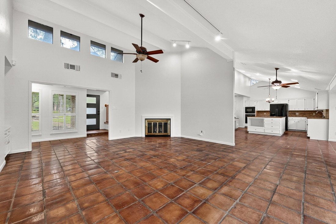 House in Salado, Texas, United States 4 - 17920653