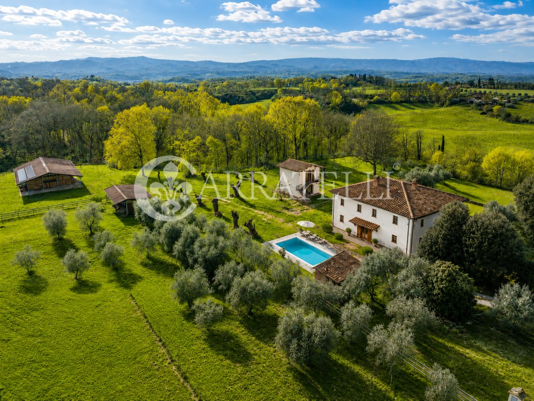 Country House in Terranuova Bracciolini, Tuscany, Italy 1 - 17922420
