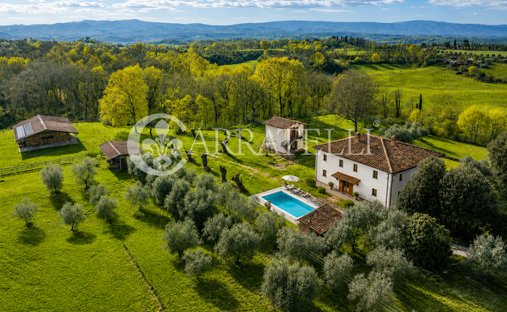 Farm Ranch in Terranuova Bracciolini, Tuscany, Italy 1