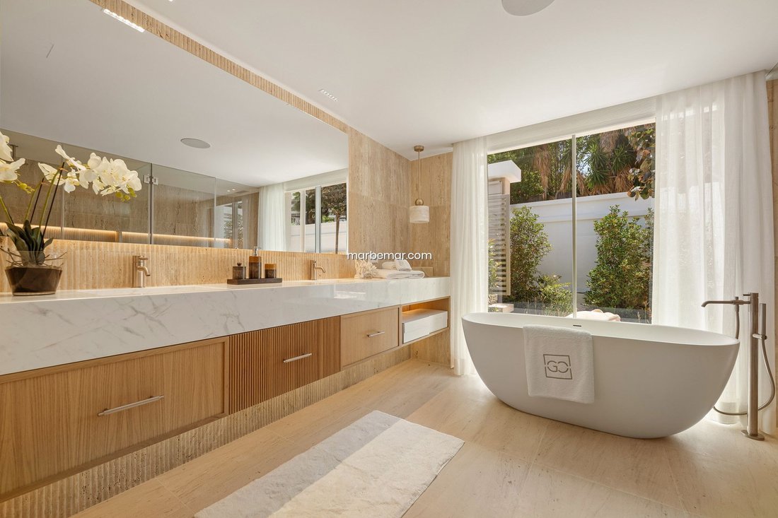 Villa in Nueva Andalucia, Marbella, Spain 4 - 17920387