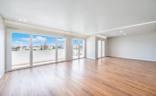 Apartment in Carcavelos e Parede, Lisbon, Portugal 1
