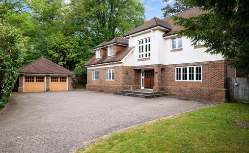 Casa a Kingswood, Reigate and Banstead, Inghilterra 1