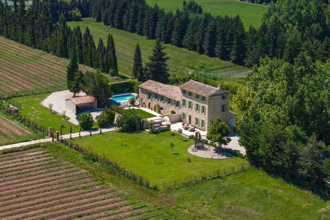 Estate in Cavaillon, Provence-Alpes-Côte d'Azur, France 2 - 17922817