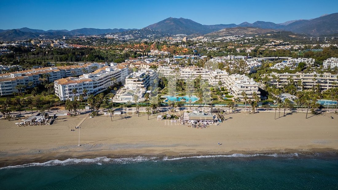 Apartment in Marbella, Andalusia, Spain 1 - 17921087