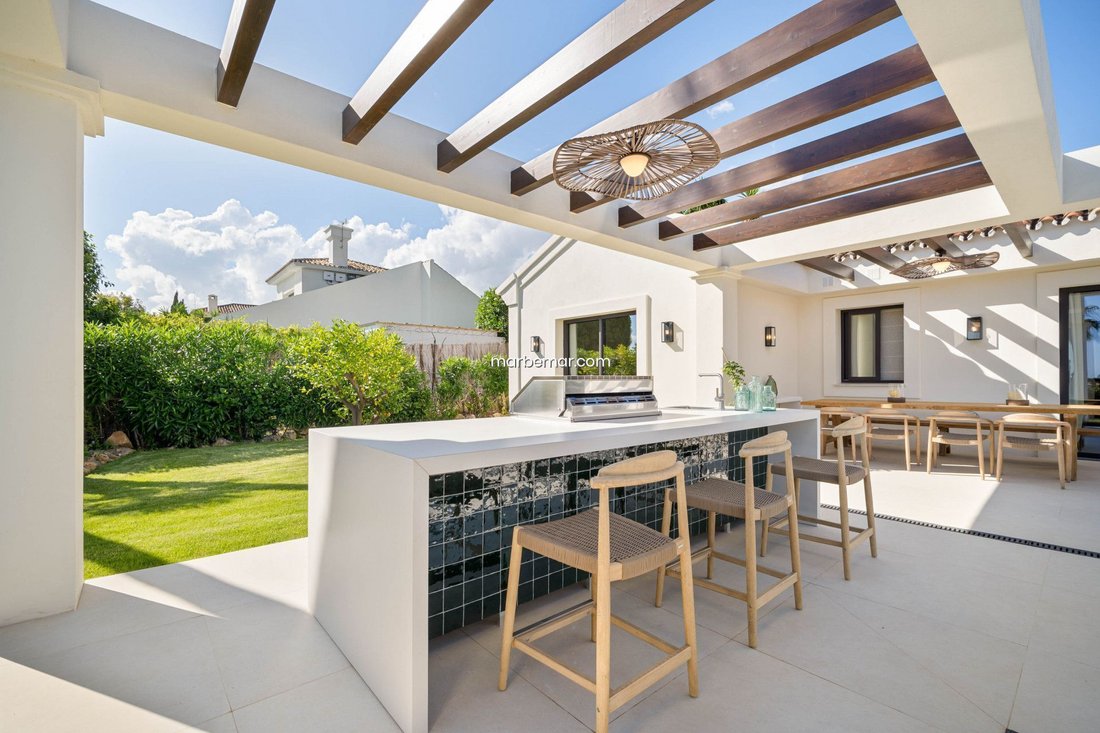 Villa in Puerto Banus, Marbella, Spain 5 - 17921018