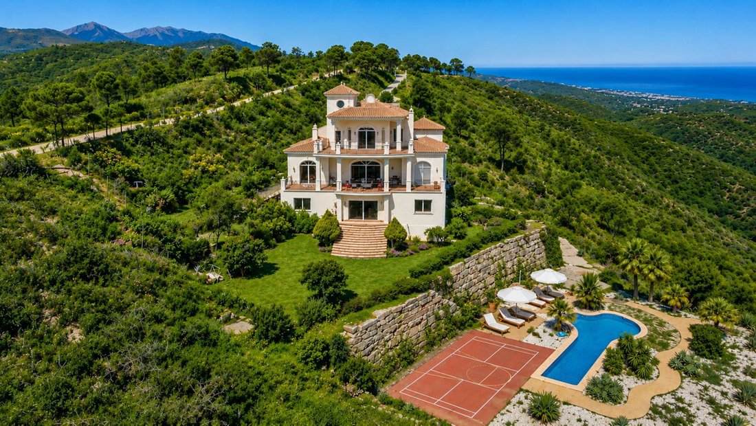 Finca in Estepona, Andalusia, Spain 2 - 12083352