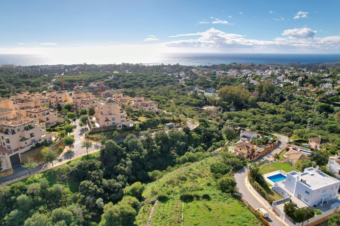 Land in Elviria-Cabopino, Marbella, Spain 1 - 17919860