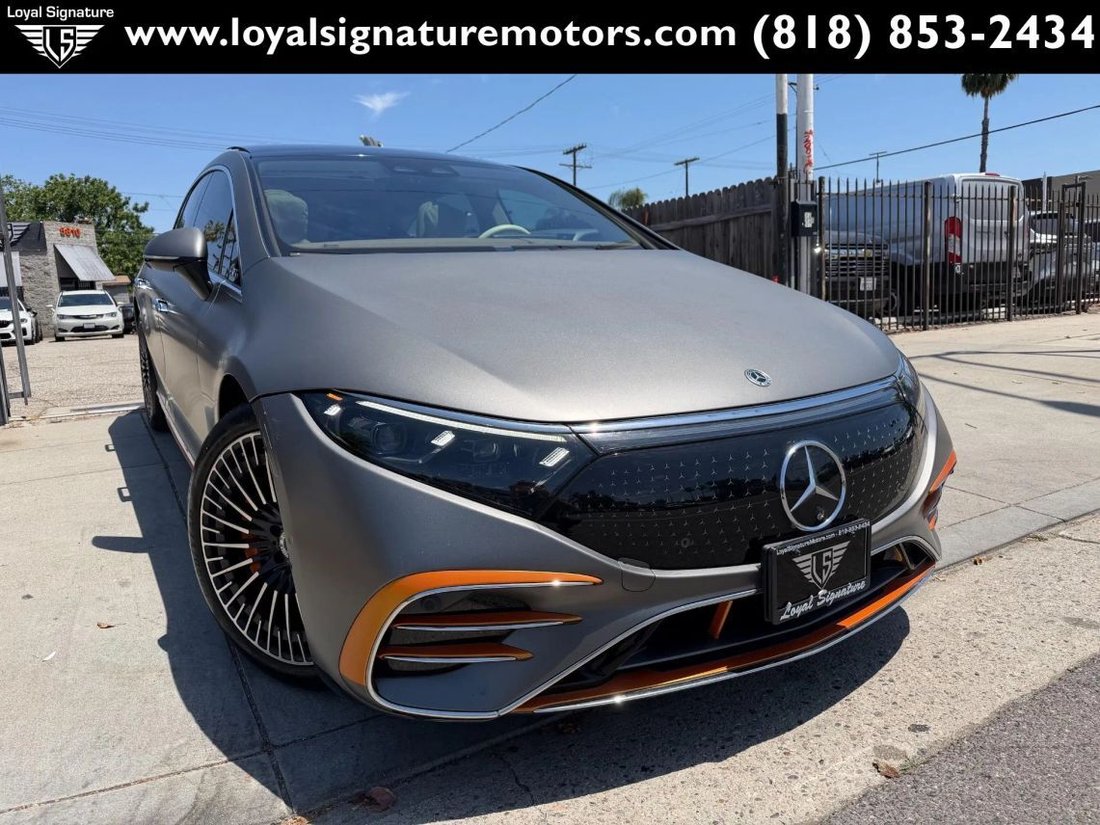 Sedan in Van Nuys, CA, United States 1 - 17924416