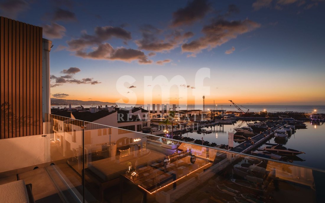 Apartment in Puerto Banus, Marbella, Spain 5 - 17920902