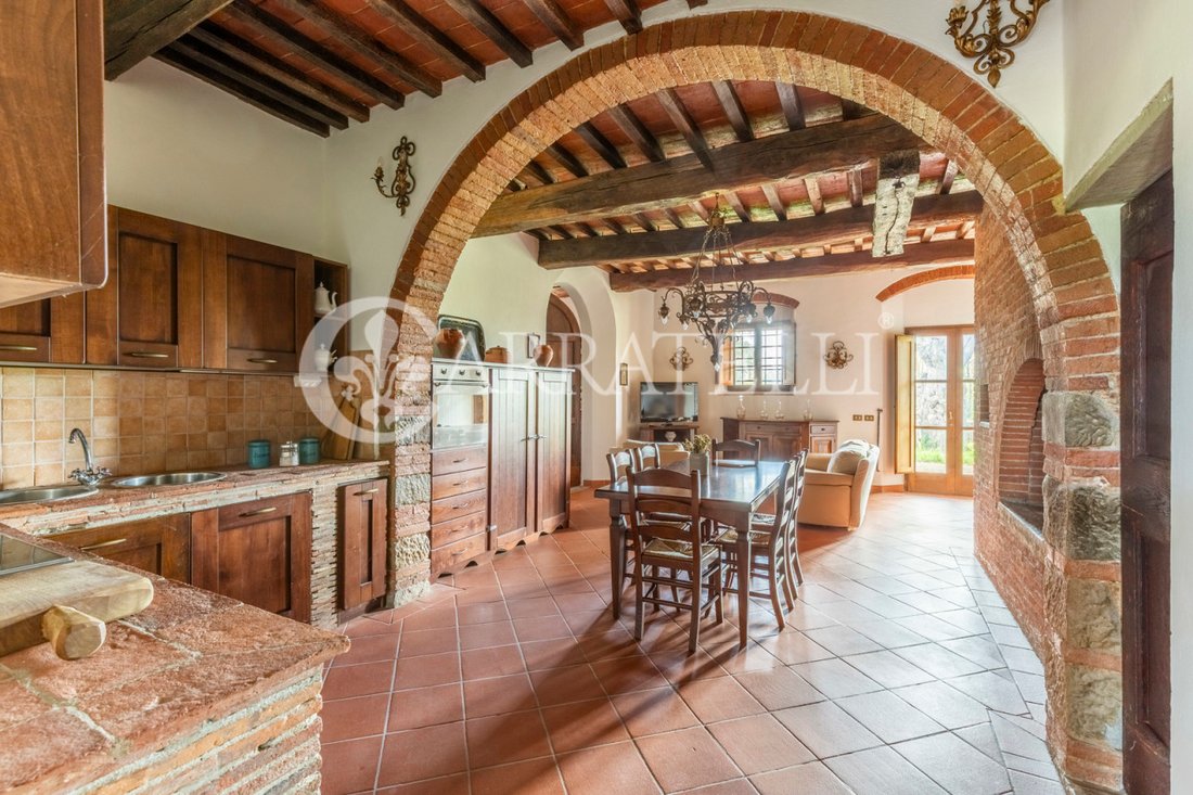 Country House in Terranuova Bracciolini, Tuscany, Italy 4 - 17922420