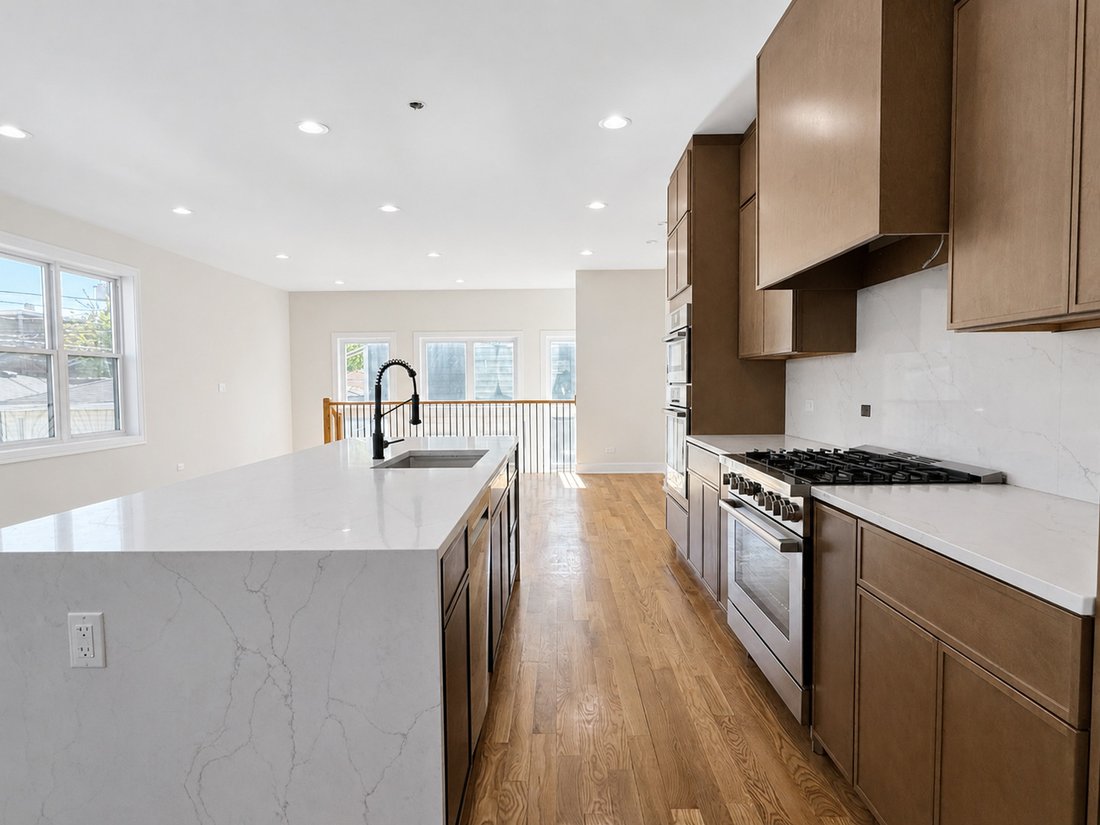 House in Chicago, Illinois, United States 2 - 17916128