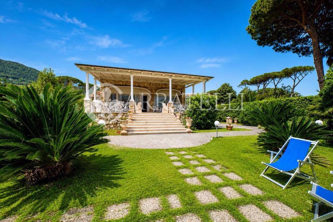 Villa in San Felice Circeo, Lazio, Italy 3 - 17446778