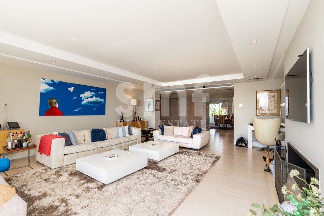 Apartment in Puerto Banus, Marbella, Spain 2 - 17920818