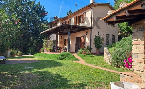 Country House in Castagneto Carducci, Tuscany, Italy 1