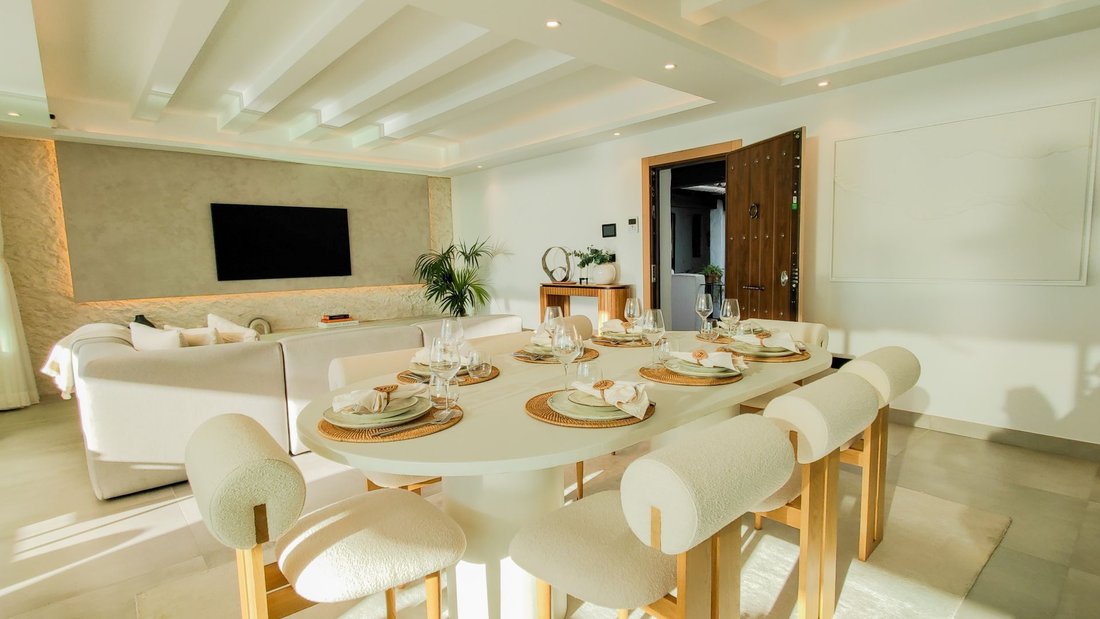 Apartment in Puerto Banus, Marbella, Spain 5 - 17921536