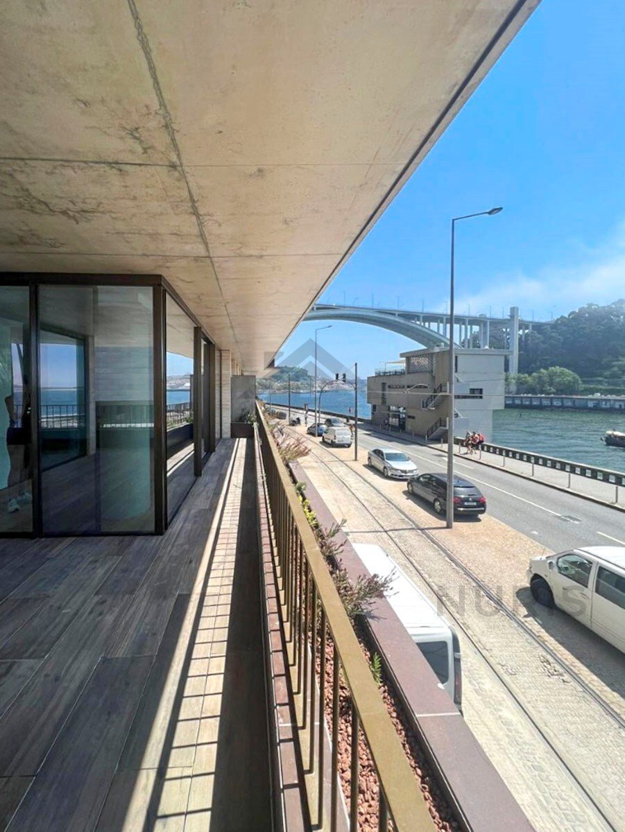 Apartment in Lordelo do Ouro e Massarelos, Porto District, Portugal 2 - 17918679