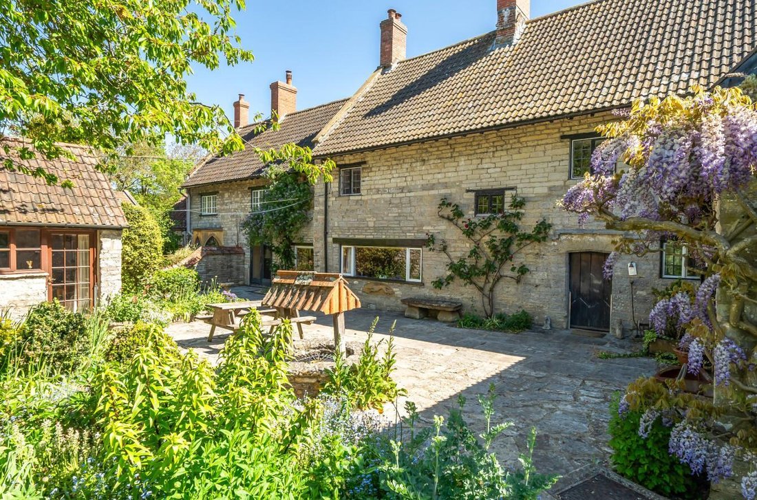 House in Queen Camel, England 4 - 17916385