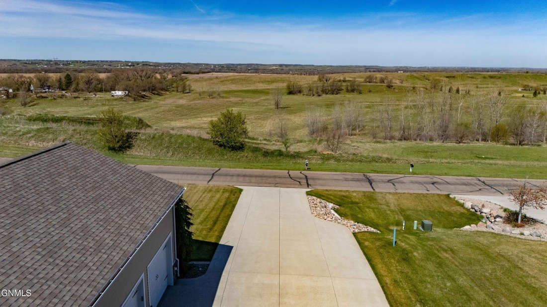 House in Bismarck, North Dakota, United States 3 - 17923180