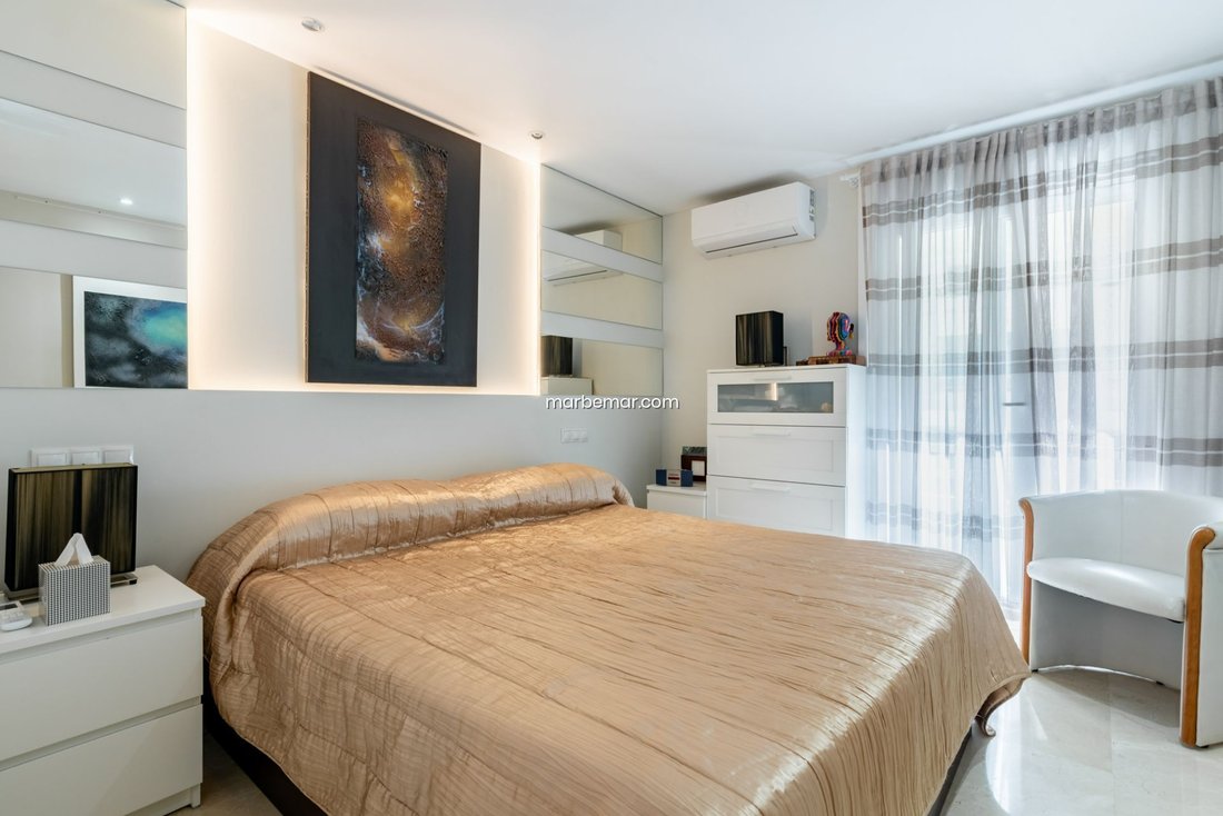 Apartment in Marbella, Andalusia, Spain 4 - 17922416