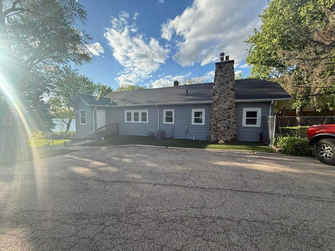 House in Lindenhurst, Illinois, United States 1 - 17891875