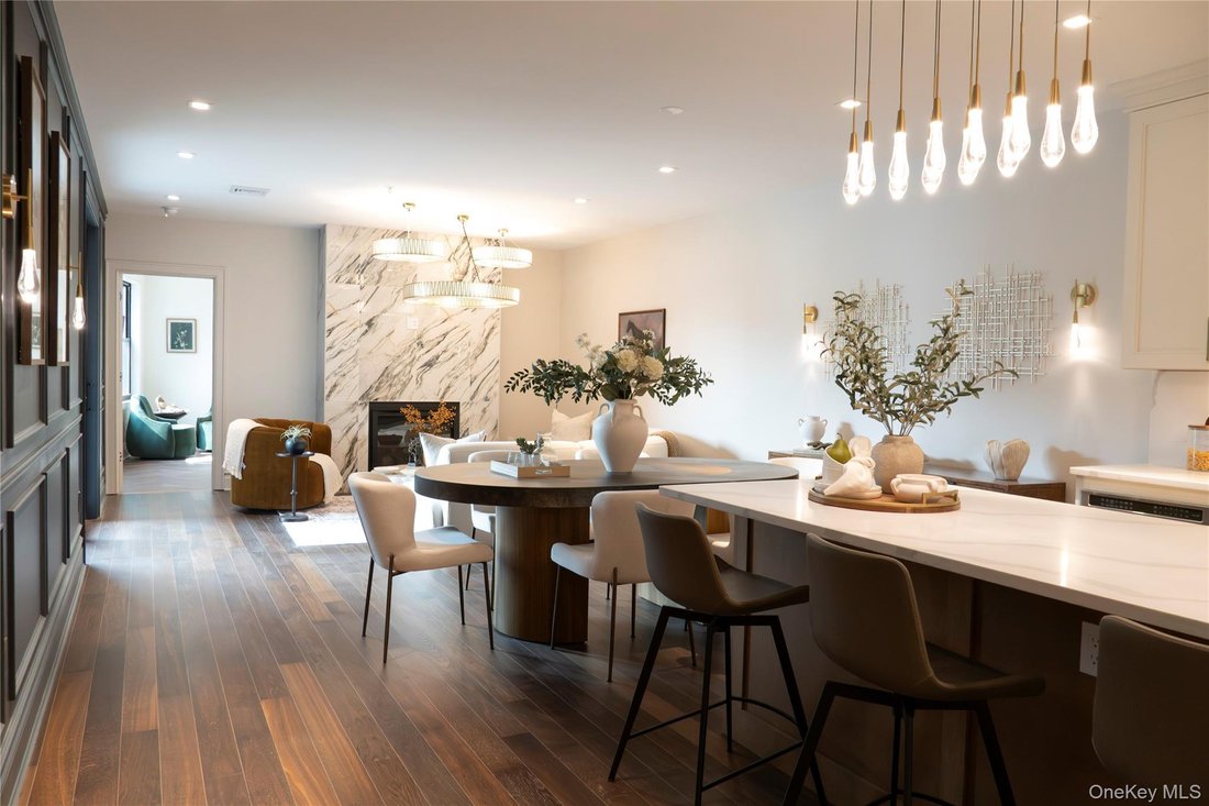 Condo in Saratoga Springs, New York, United States 4 - 17916755