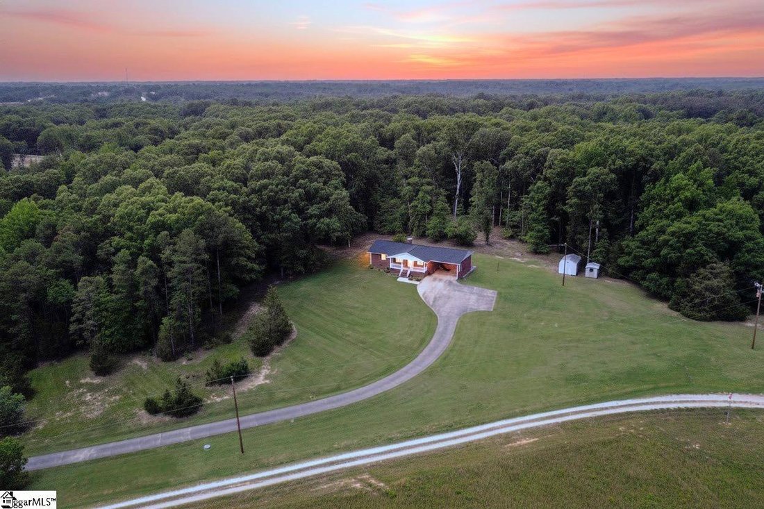 House in Simpsonville, South Carolina, United States 1 - 17916435