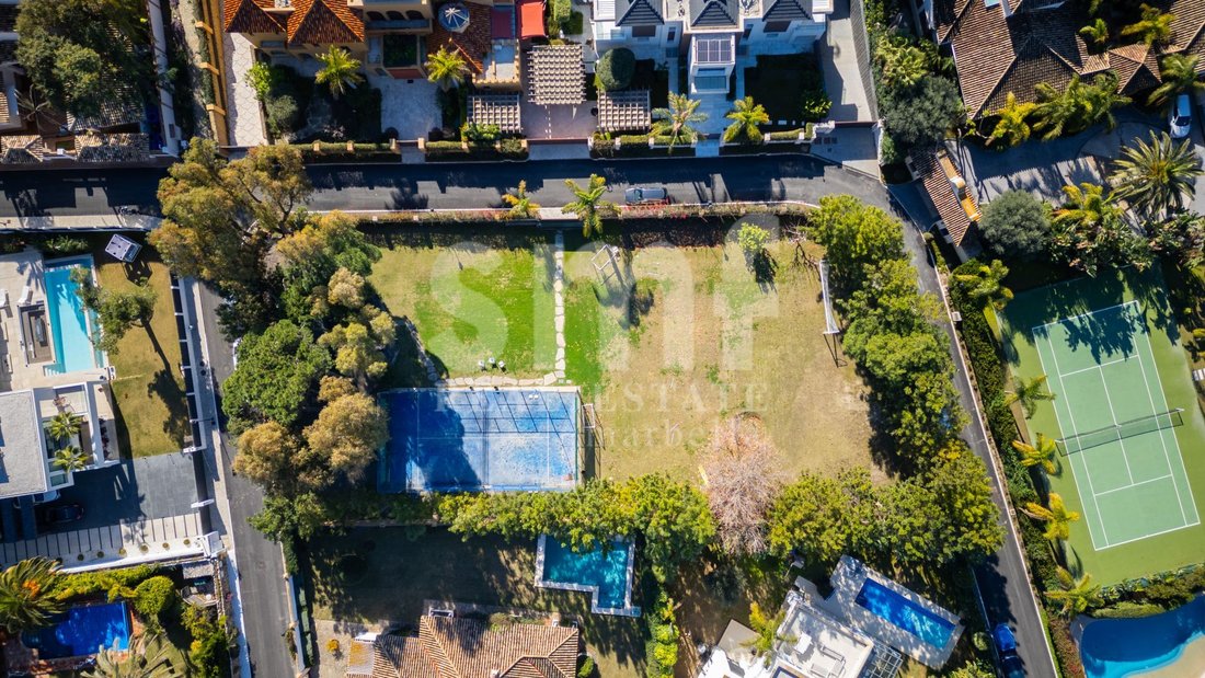 Terreno a Estepona, Andalusia, Spagna 3 - 17919853