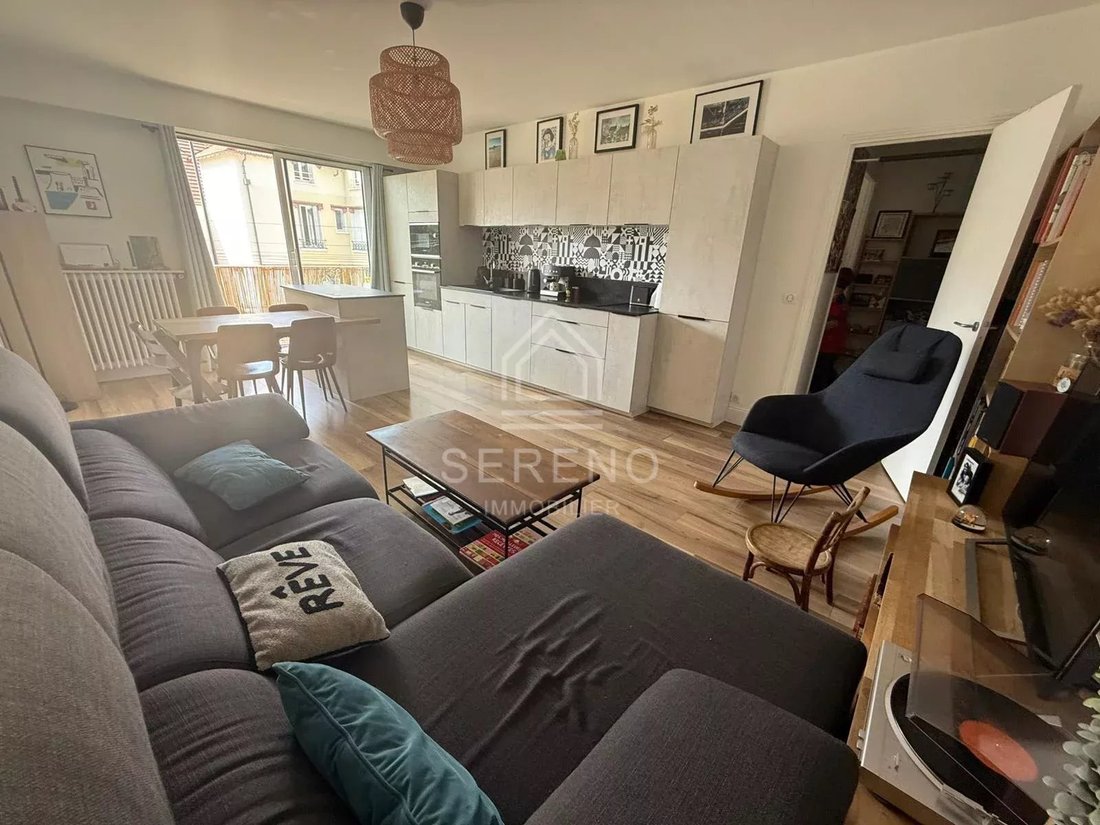 Apartment in Fontenay-sous-Bois, Ile-de-France, France 4 - 17923614