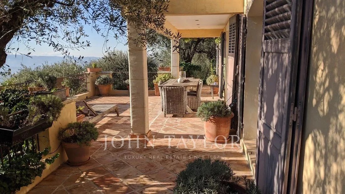 Estate in Châteauneuf-Grasse, Provence-Alpes-Côte d'Azur, France 5 - 10842126