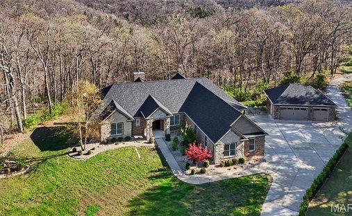 House in Defiance, Missouri, United States 1