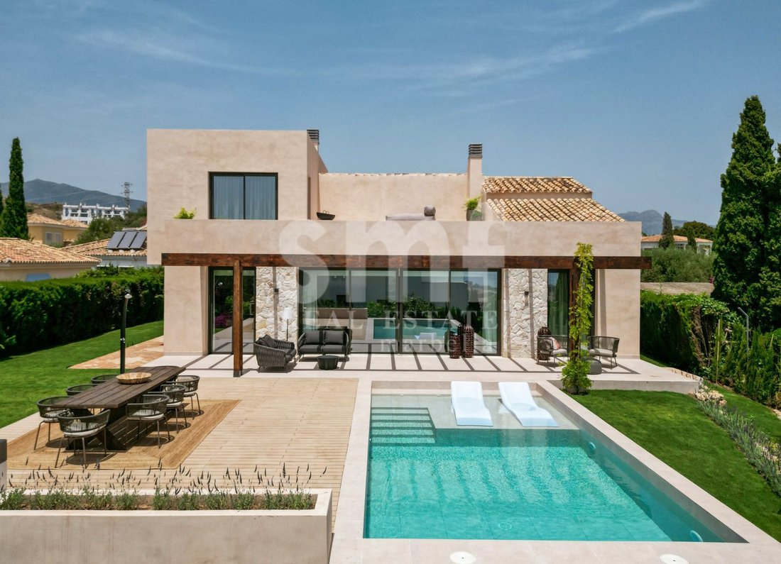Villa in Estepona, Andalusia, Spain 1 - 17920565