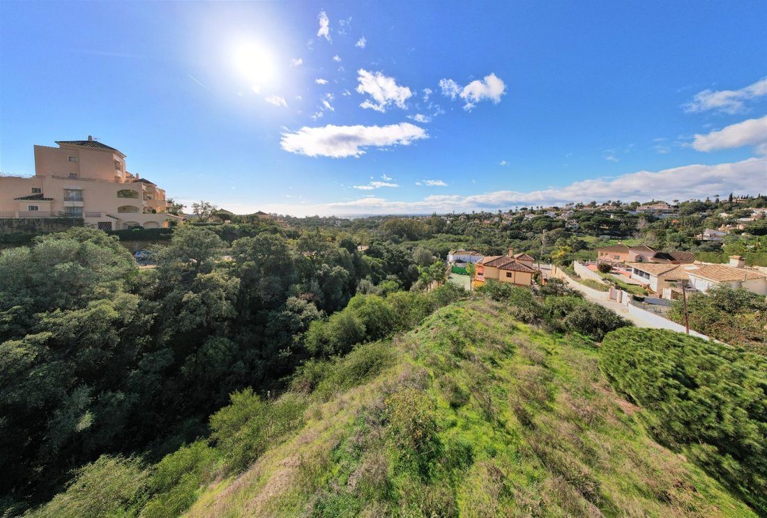 Land in Elviria-Cabopino, Marbella, Spain 3 - 17919860