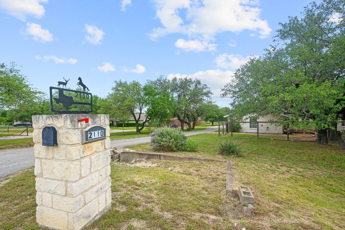 House in Dripping Springs, Texas, United States 4 - 17920782