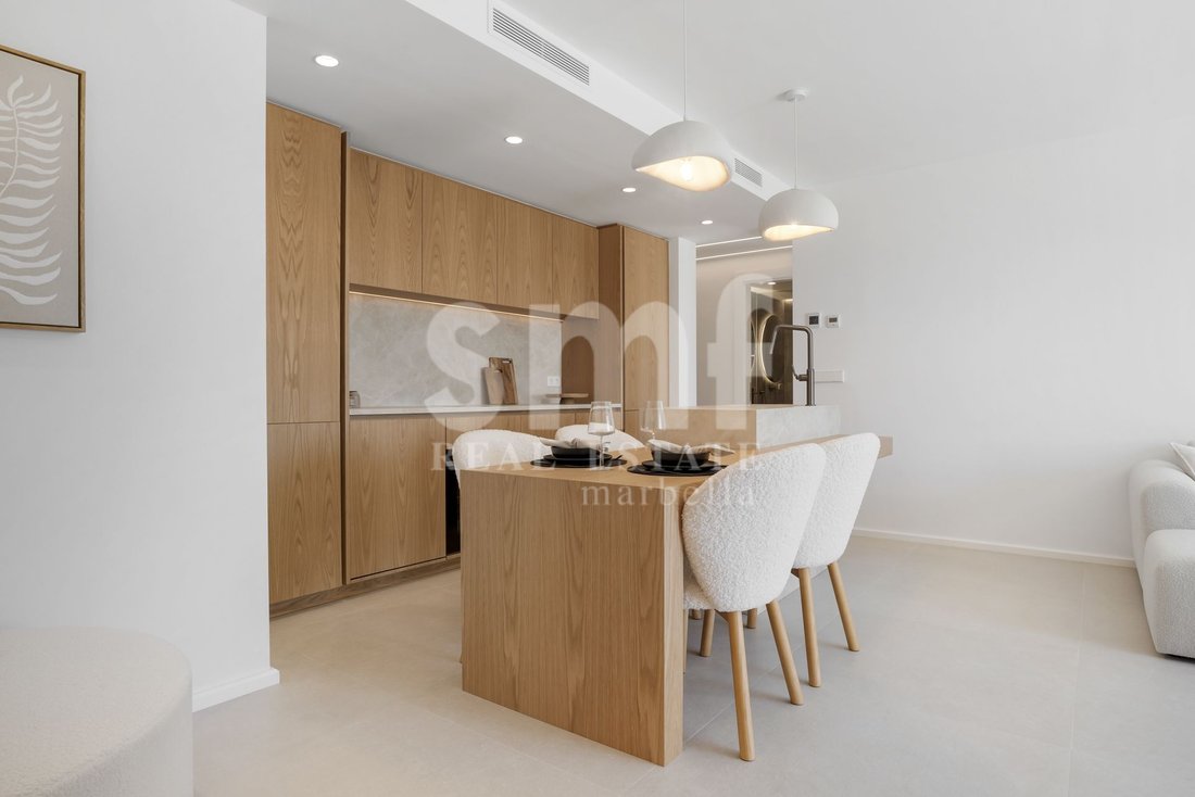 Apartment in Estepona, Andalusia, Spain 4 - 17921238
